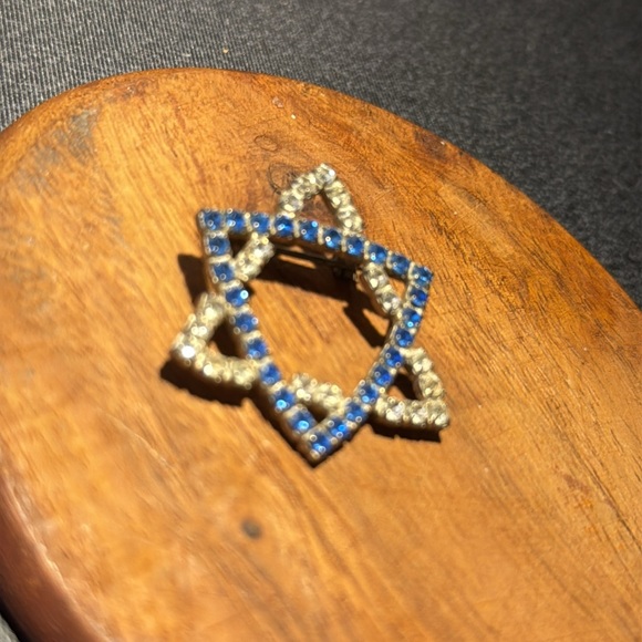 Vintage Blue Rhinestone Star of David Brooch Special Occasion - Picture 4 of 6